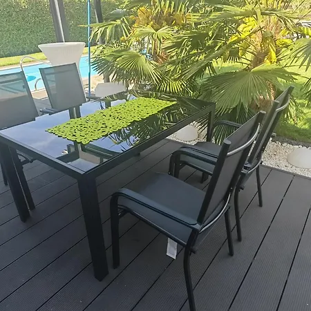 Appartement 5* Palmenoase Am Pool Im Elsass